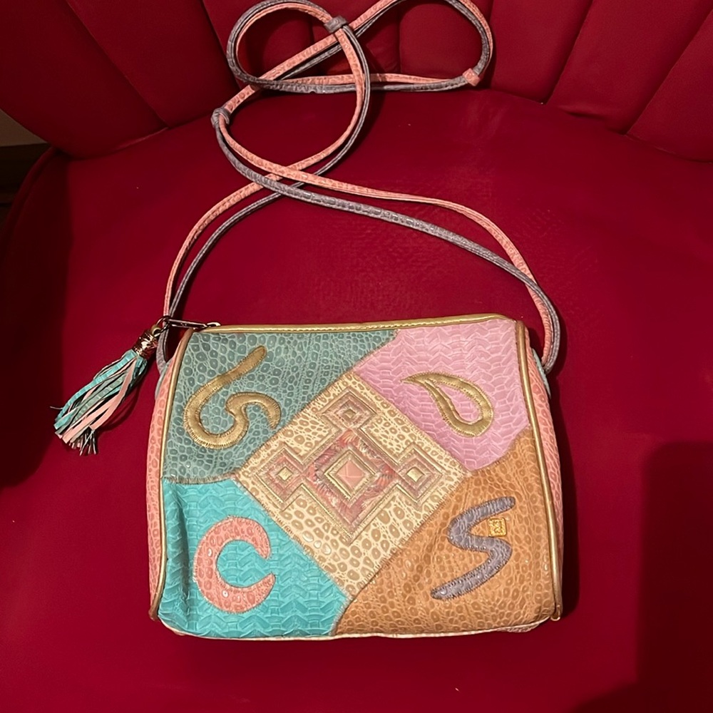 NAS BAG CROSSBODY PURSE. ** VINTAGE **